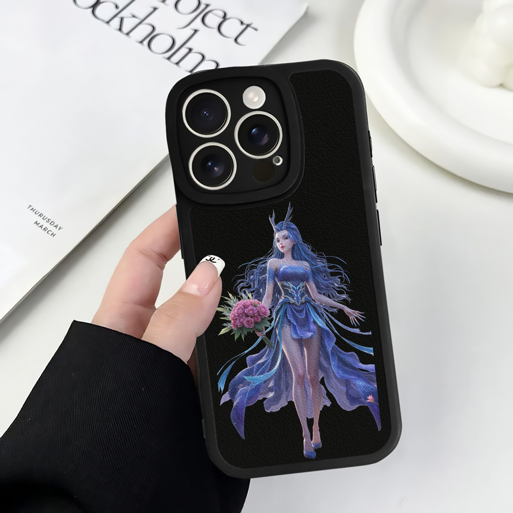 （画像用） Ne Zha 2 ナタ 魔童の大暴れ 【iPhone 16シリーズ対応】シリコンスマホケース（レザー調） 材質：シリコン